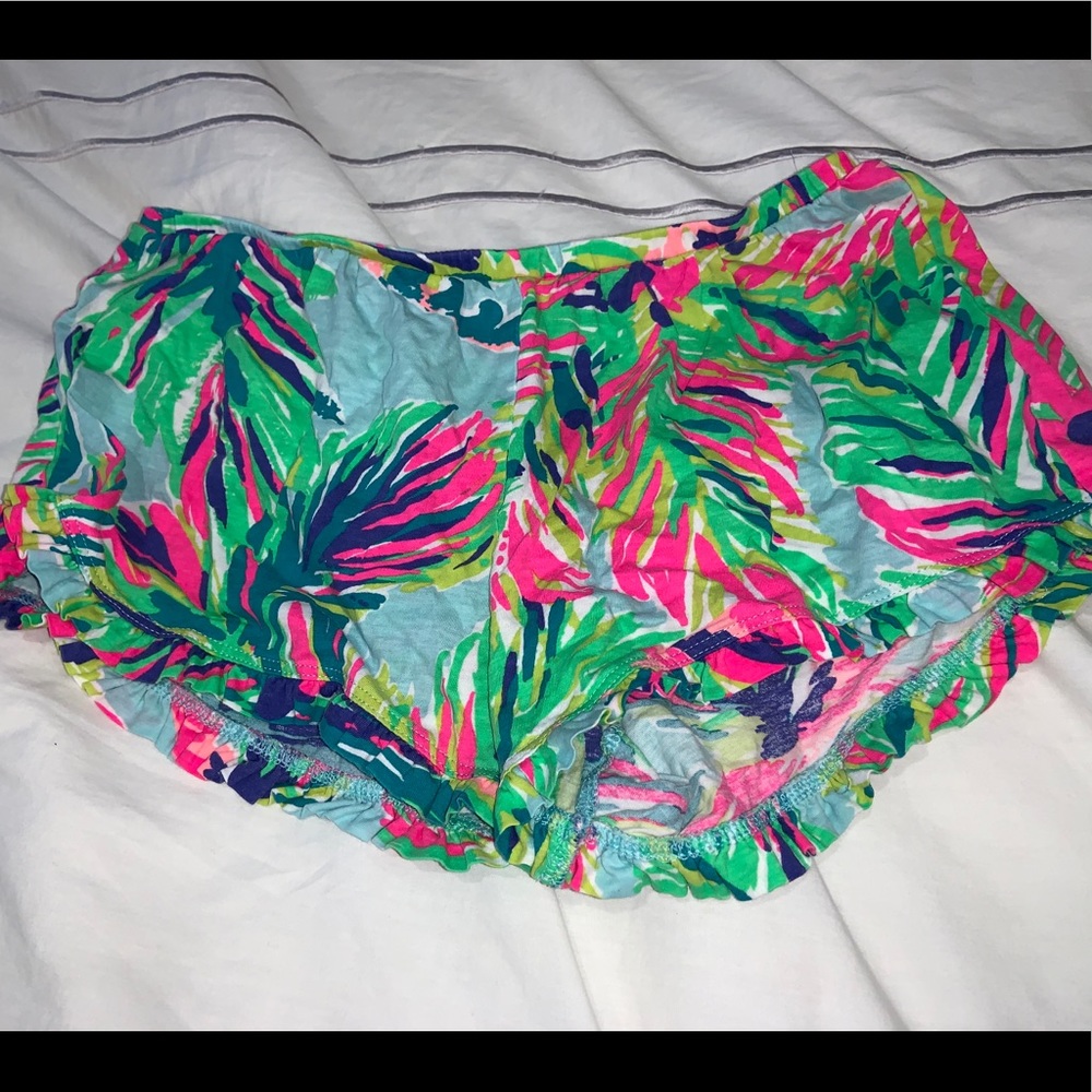 Lilly Pulitzer Island Time Shorts!